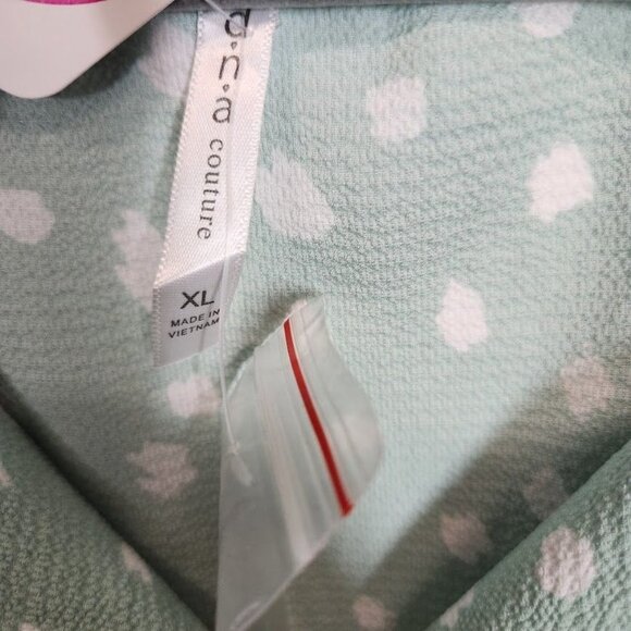 DNA Couture Button Front Tank Blouse in sage green‎ - Size XL - Picture 5 of 7